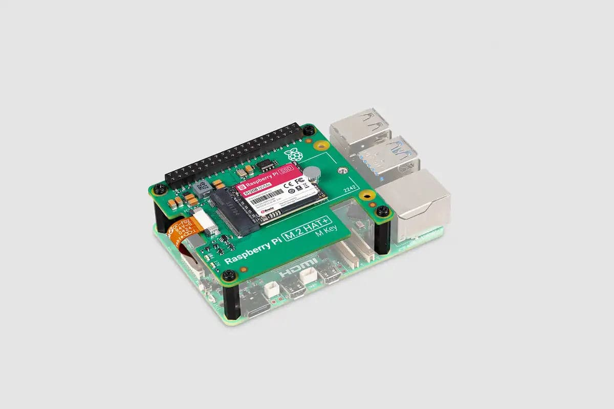 Комплект твердотельного накопителя Raspberry Pi — 512 ГБ с Raspberry Pi M.2 HAT+ — фото 2