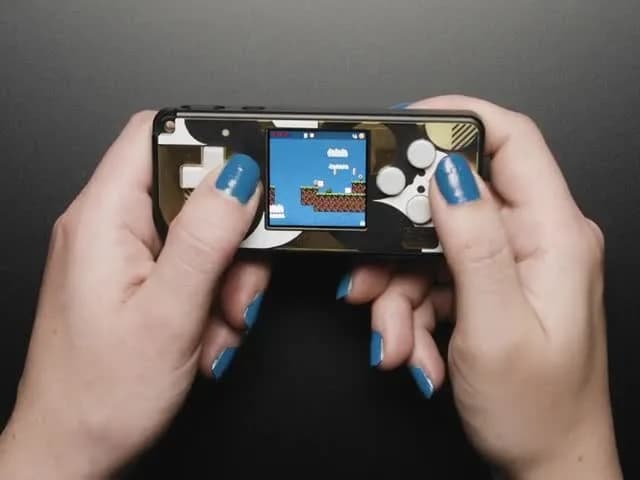 Pimoroni PicoSystem - Портативная игровая система RP2040