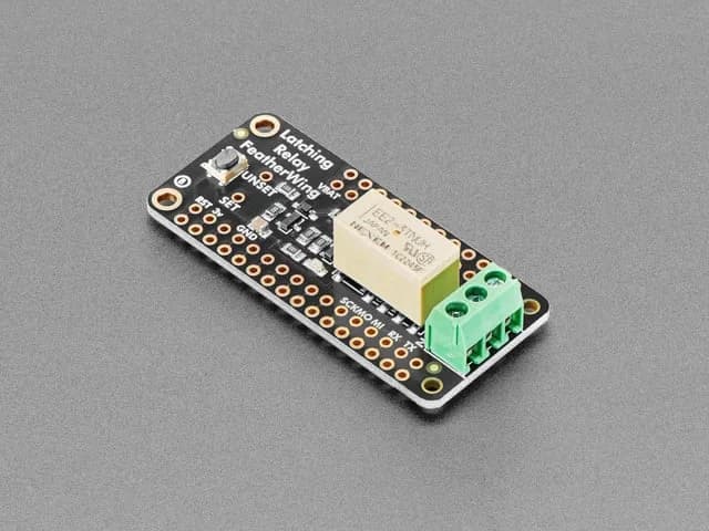 Мини-реле Adafruit с фиксацией FeatherWing