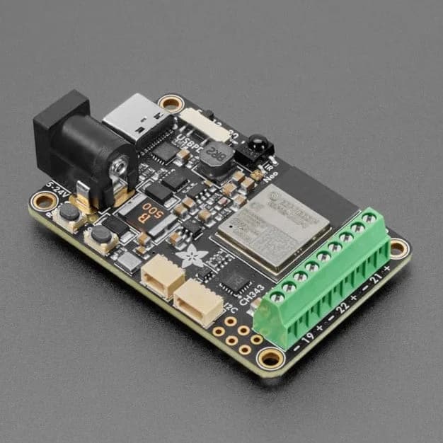 Adafruit Sparkle Motion — универсальная плата с WLED и xLights