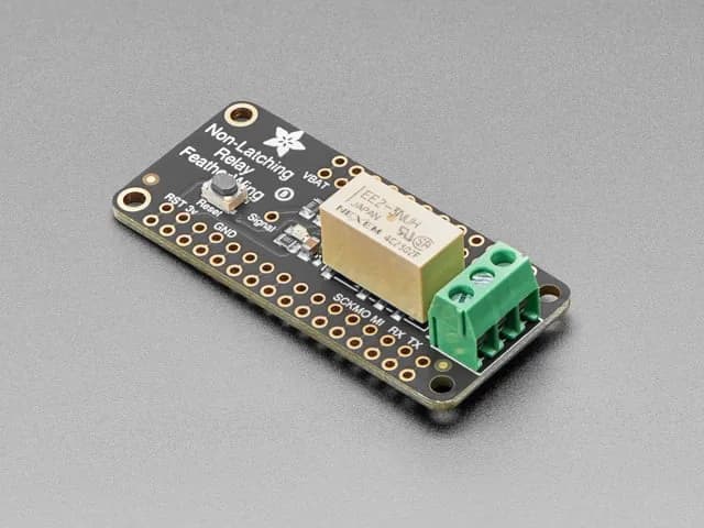 Мини-реле без фиксации Adafruit FeatherWing