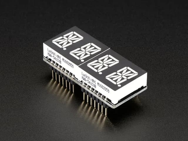 Adafruit 0,54-дюймовый четырехбуквенно-цифровой дисплей FeatherWing — зеленый
