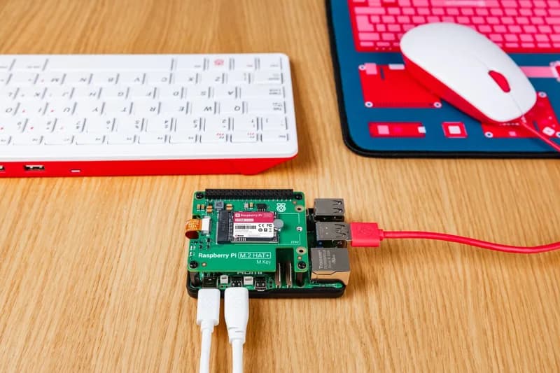 Комплекты твердотельных накопителей Raspberry Pi для Raspberry Pi 5 — 256 ГБ
SD-карта
